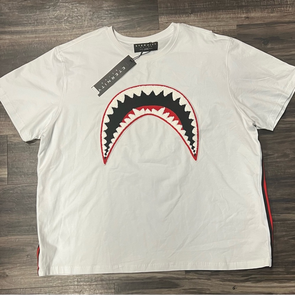 4XL Men’s White Shark Mouth T-shirt new with tags